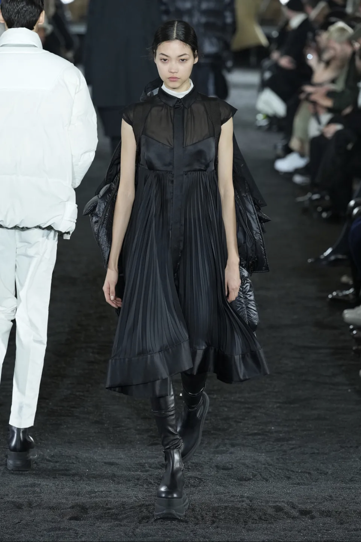 Mika Schneider for SACAI AW23 show in Paris | NEWS | Image Models